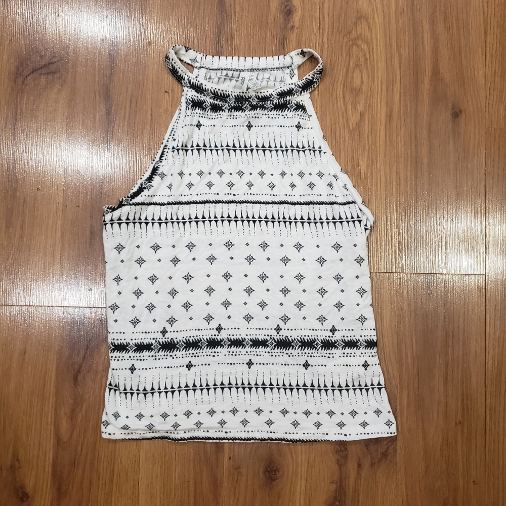 Patterned Fitted Tank Top!
